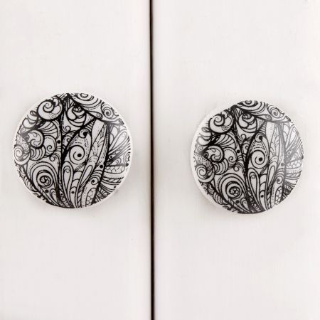 Black Leaf Ceramic Knob